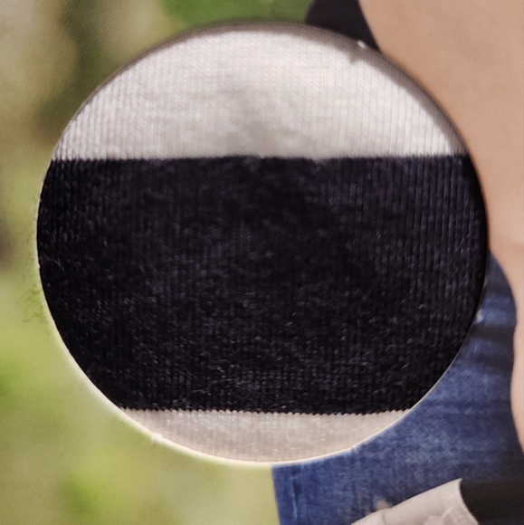 NIB Belle on the go 6-in-1 multi use cover - Picture 3 of 3